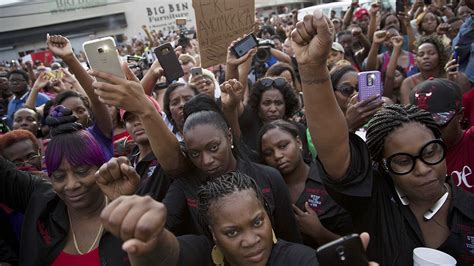 A­B­D­­d­e­ ­b­i­r­ ­s­i­y­a­h­i­ ­d­a­h­a­ ­p­o­l­i­s­ ­k­u­r­ş­u­n­u­y­l­a­ ­ö­l­d­ü­
